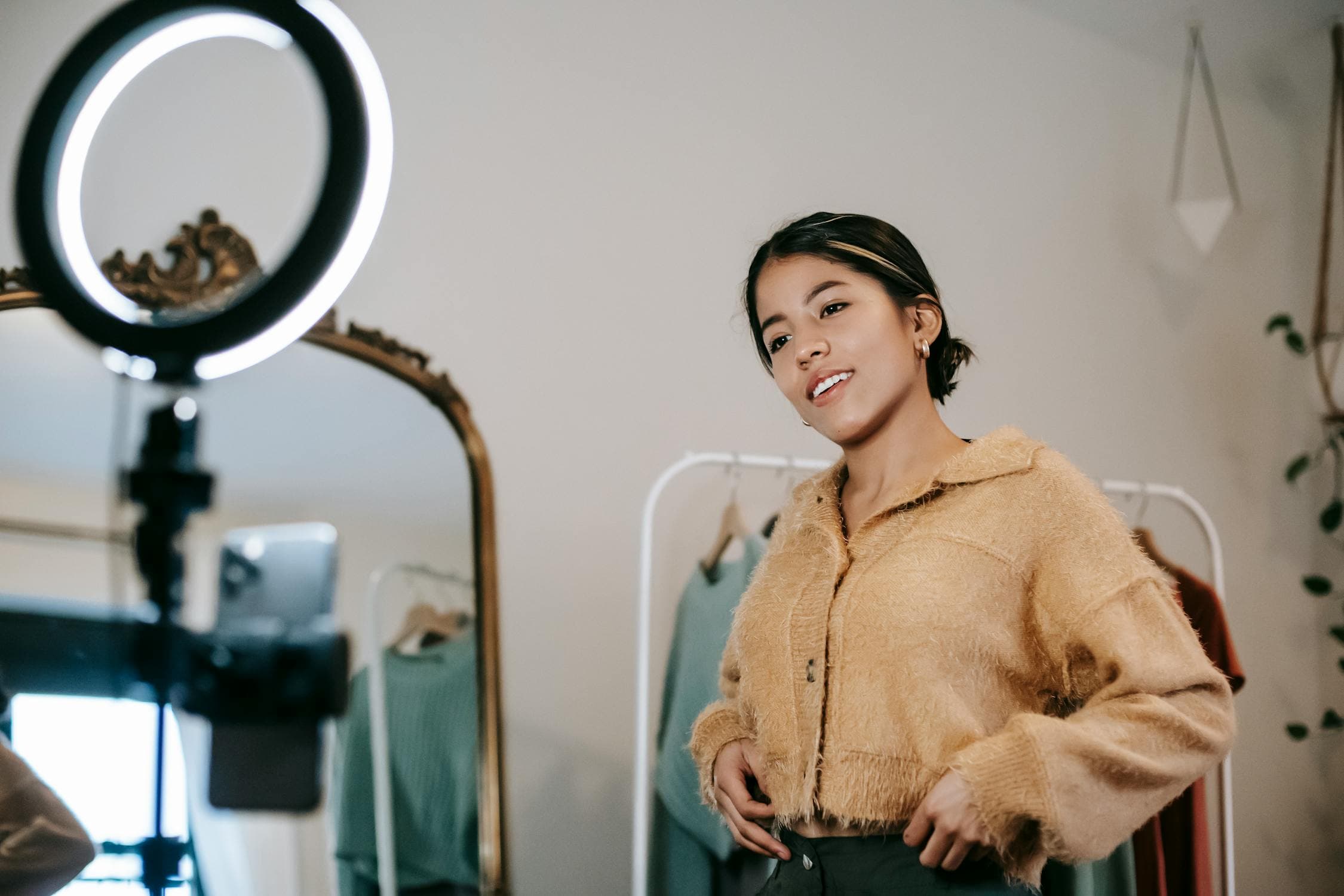 How to Film Testimonial UGC That Brands Keep Ordering
